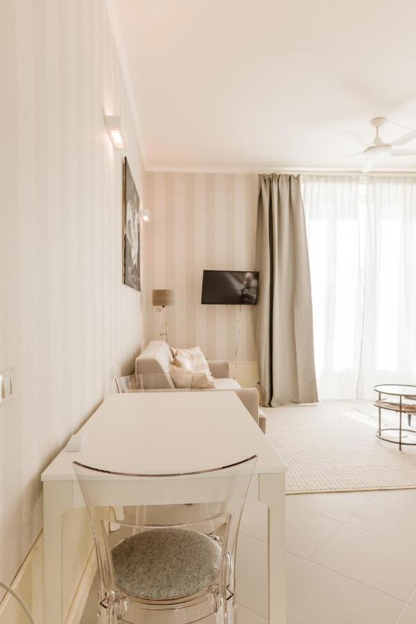 Bella Belle Griante Apartment Cadenabbia Luaran gambar